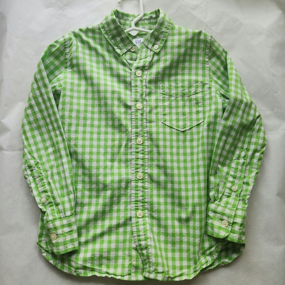 GAP Size 6/7 Boy's button-up plaid long sleeve shirt. - Picture 1 of 3